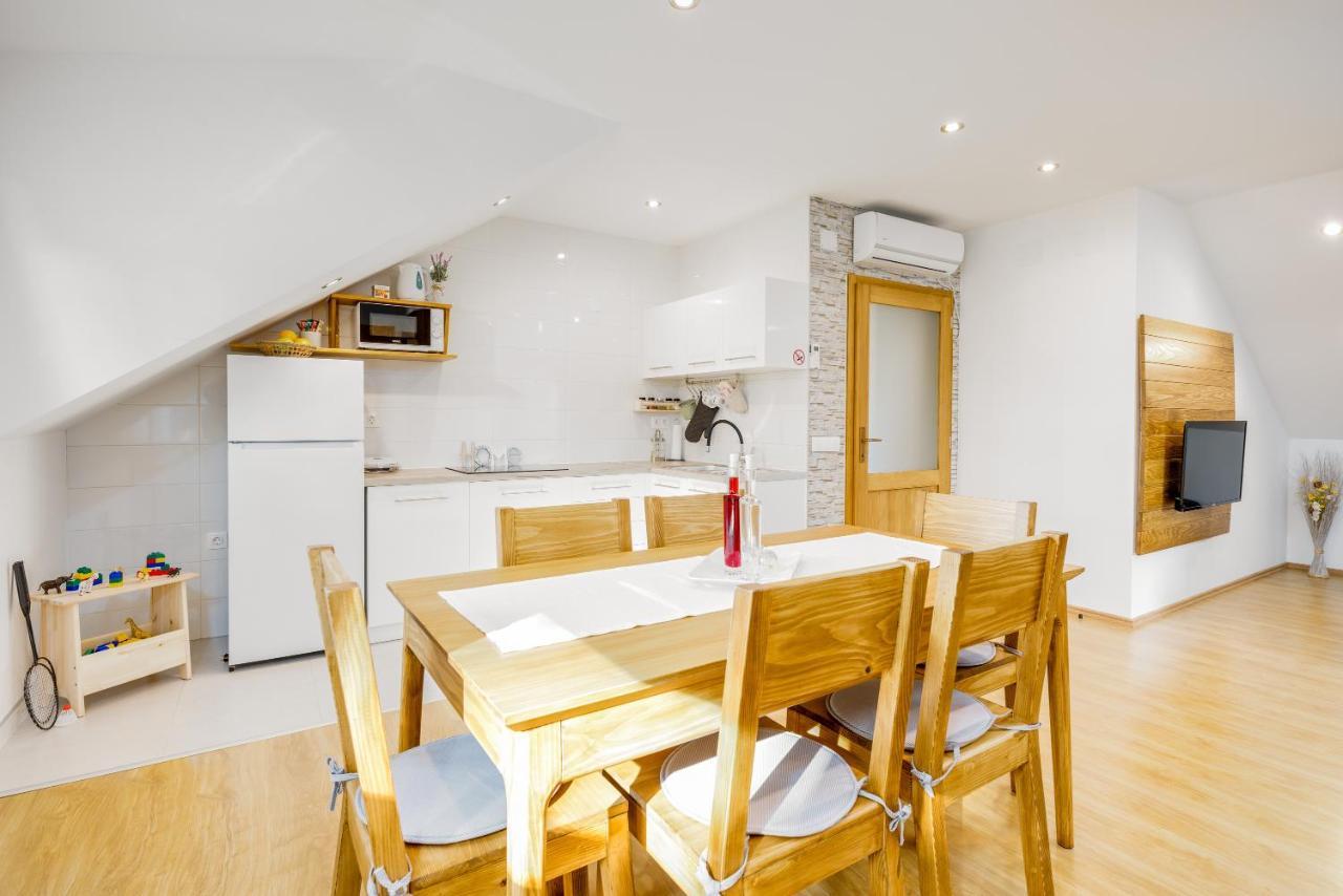 Apartman Medved Szluin Kültér fotó